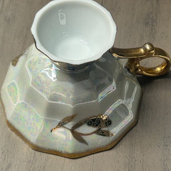 Vintage Royal Sealy China Japan Iridescent Black w/ Gold Trim Cup & Saucer Set - Picture 7 of 9